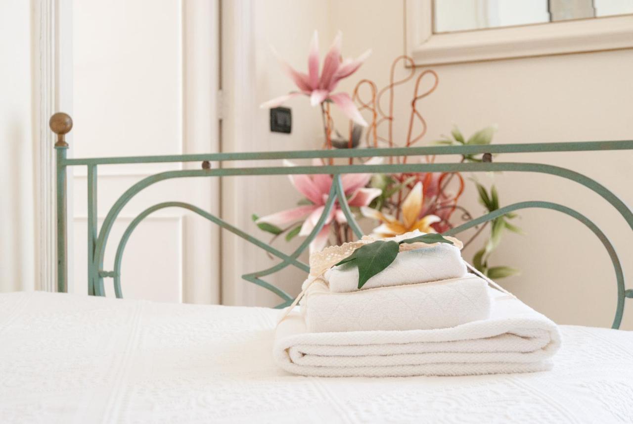 B&B Risveglio Col Rosone Lecce Exterior photo