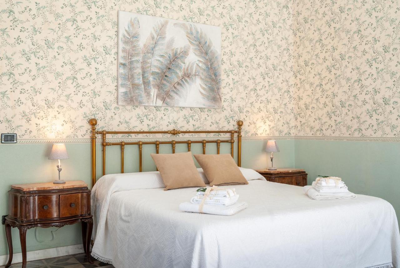 B&B Risveglio Col Rosone Lecce Exterior photo